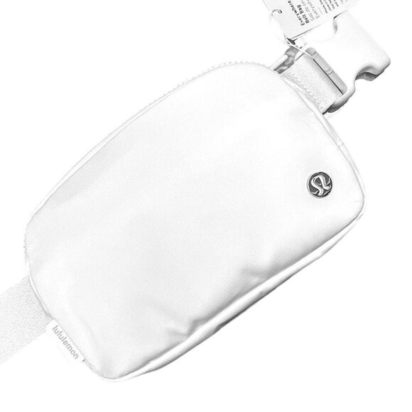 LULULEMON Bright White Everywhere Belt Bag NWT | Perfect Bride-to-Be Accessory - Picture 6 of 13